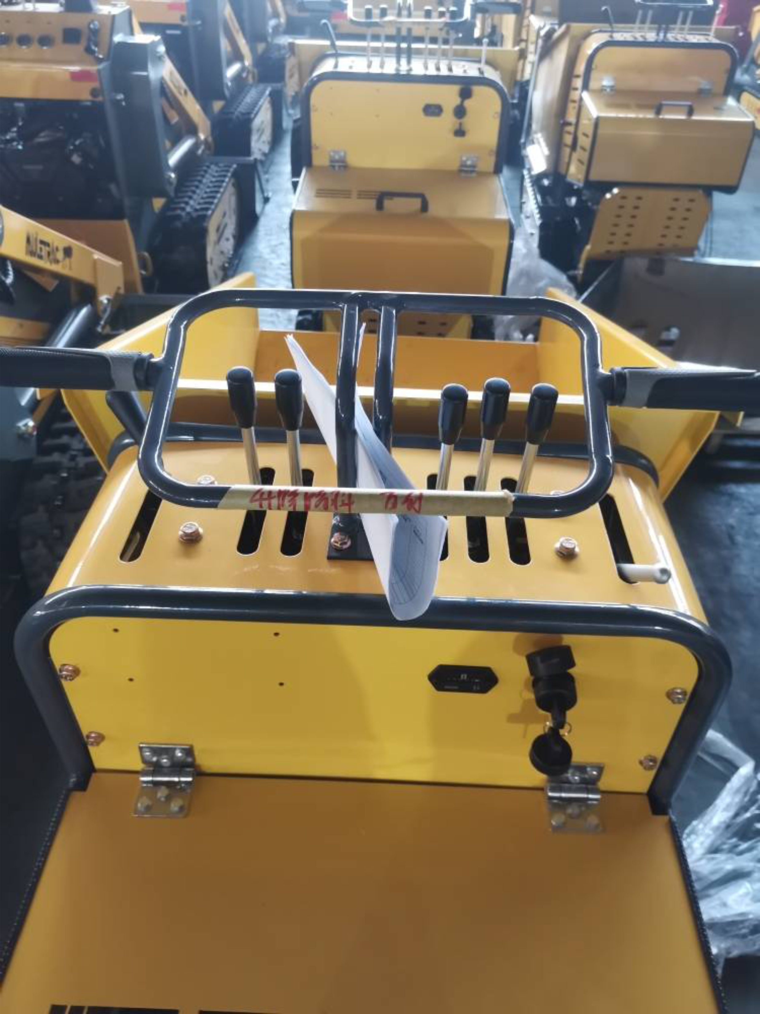 minidumper-r-novy-model-hydraulicky-system